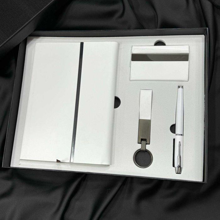 Brandingiz tushurilgan sovg'a to'plami! Kompanyangiz uchun sovg'alar!