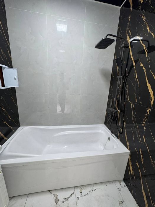 Fayzobod tomondan 3-qavatdan 3xonalik 96m² lik uy sotiladi.