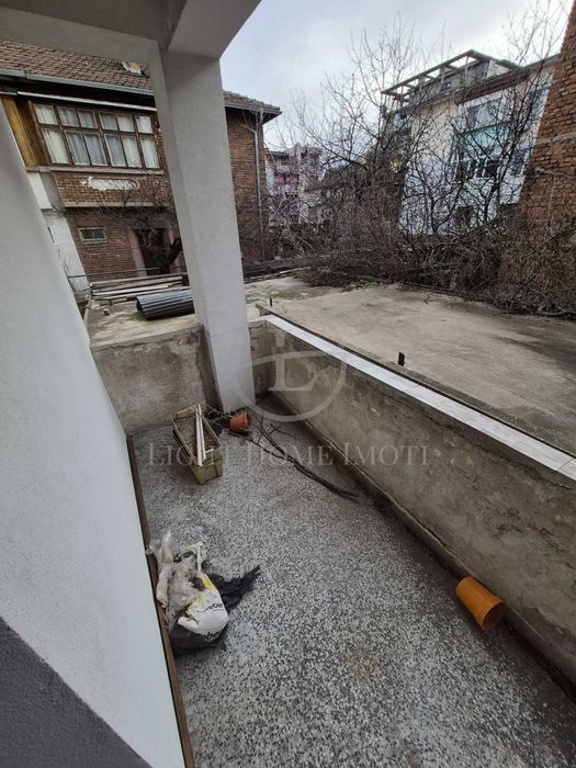 Продава се Тристаен апартамент в Пловдив, Съдийски - 98 кв.м за 1666 €/кв.м - Снимка #10