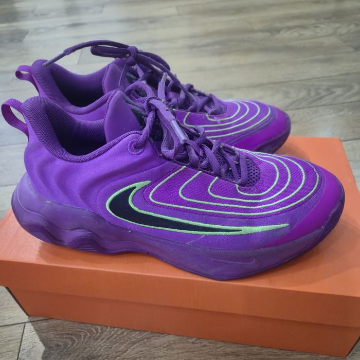 Баскетболни обувки