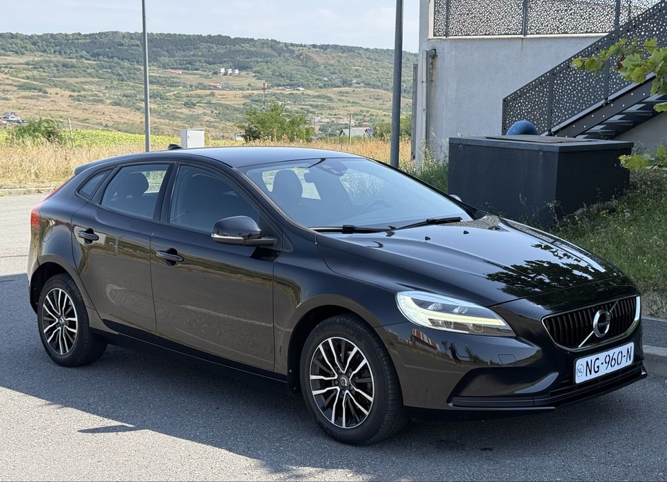 Volvo V40 2.0 diesel 120 CP 2017/02 Facelift