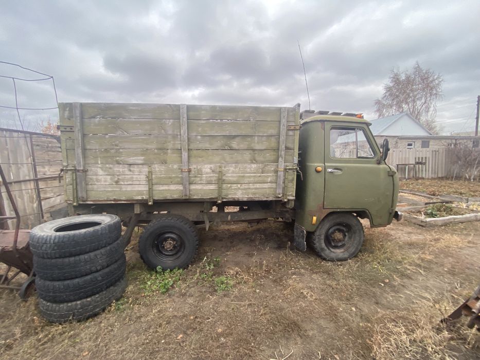 Продается Машина УАЗ 3303