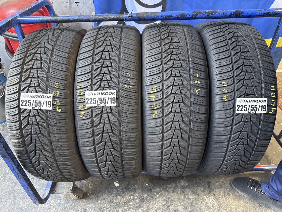 225/55/19 Hankook M+S