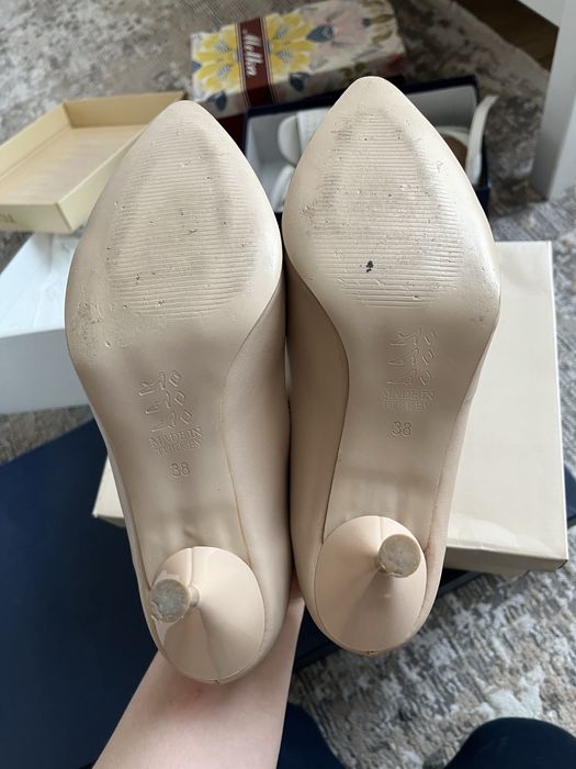 Продам женские туфли