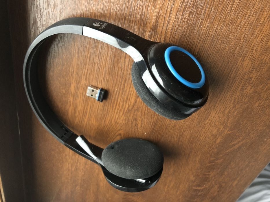 Продам Беспроводные Наушники Logitech Wireless H600