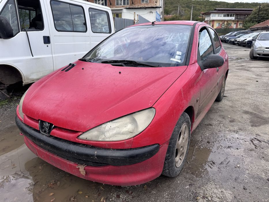 Peugeot 206 1.4i 75hp 2001г На Части