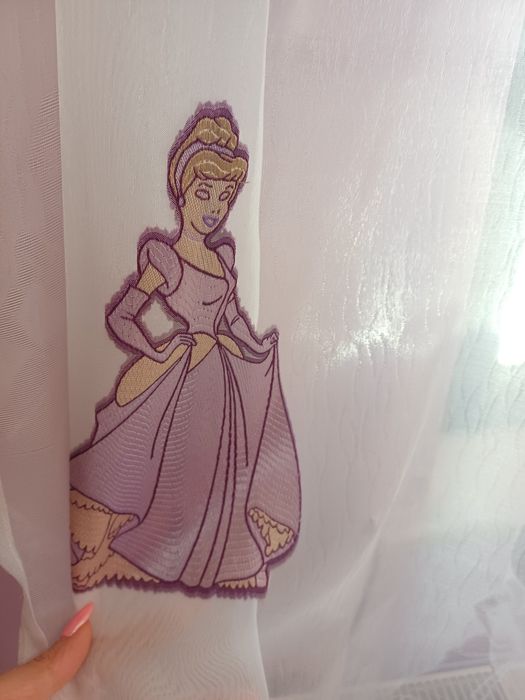 Продавам пердета