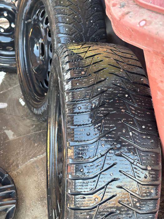 Продам диски 16 радиуса и зимние резины