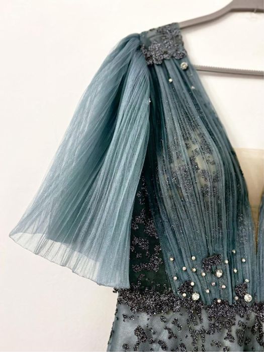 Rochie de ocazie eleganta în stil de prințesă