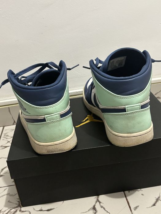 Air Jordan 1 Mid Blue Mint
