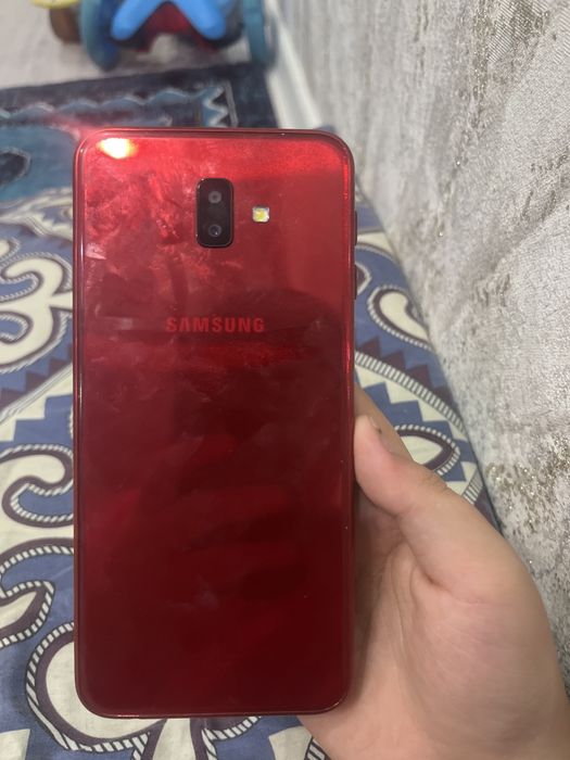 Galaxy J6+ продаю
