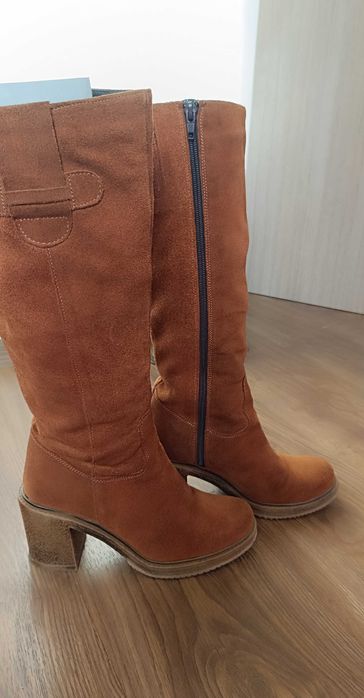 Ботуши от естествен велур на Fabiano