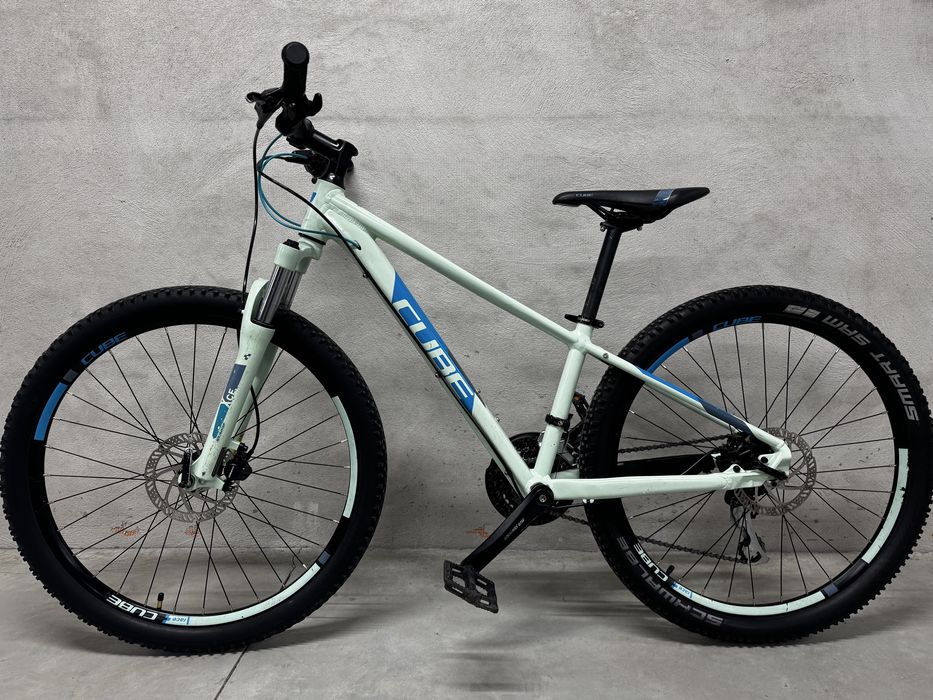Vand bicicleta CUBE Acid 260 Race