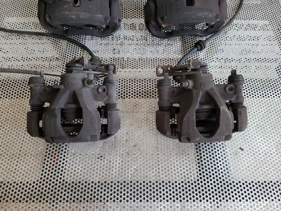 Etrieri Etrier Stanga Dreapta Fata Cu 2 Pistonase Spate Renault Master An 2019-2020-2021-2022 2.3 D