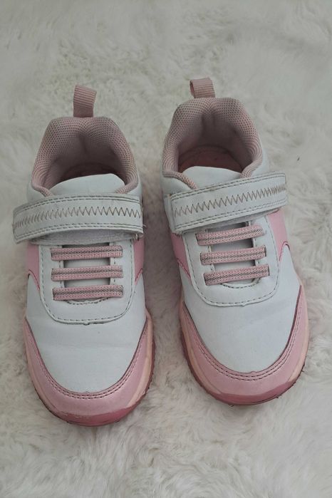 Детски светещи маратонки