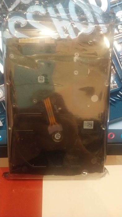 Новый HDD Seagate Desktop HDD 4TB (ST4000DM000). Запечатанный из США.