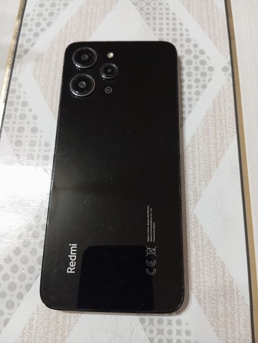 Продаю смартфон Redmi 12