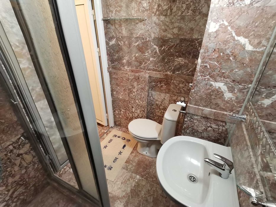 Дава се под наем Двустаен апартамент в Бургас, Братя Миладинови - 64 кв.м за 306 € - Снимка #4