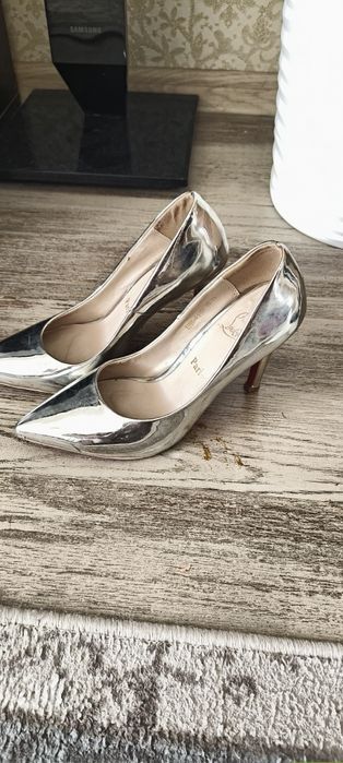 Продам туфли 35 размер