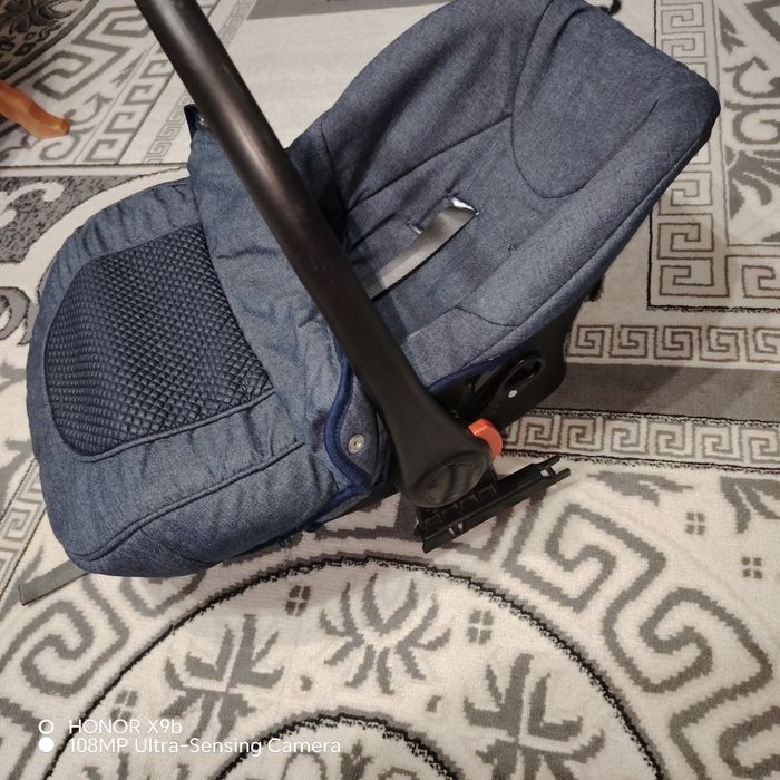 Продаётся детская коляска 3 в 1