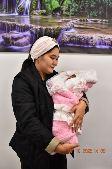 Продам конверт-кокон с комбезом