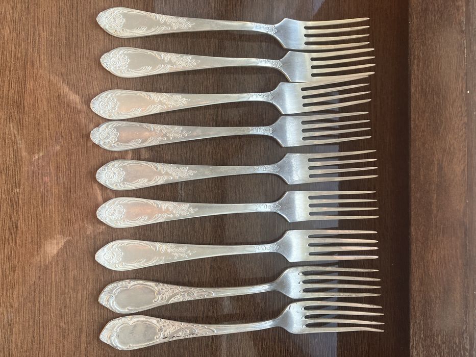 Продам мильхиорофые приборы