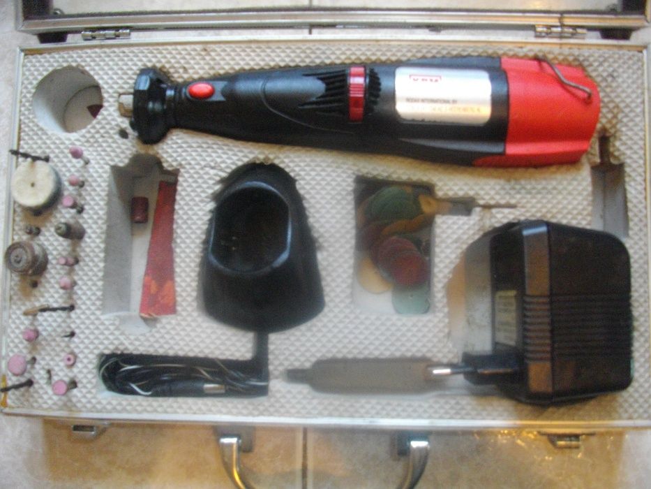 За ремонт За части Black Decker Мини дрелка Шлифовалка Англ 9,6V-220V