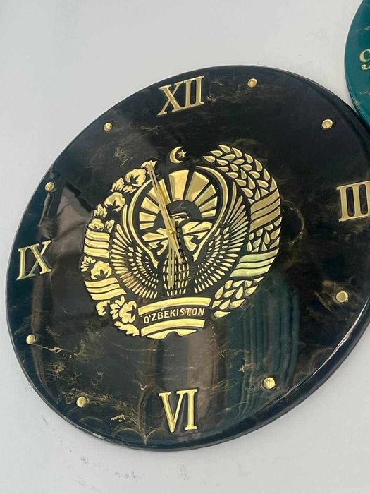 Xar xil turdagi soatlar sotiladi
