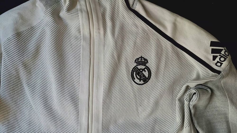 Футболни артикули на Real Madrid