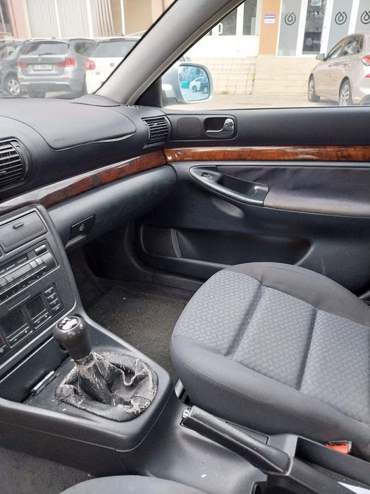 Vând Audi A4 1995
