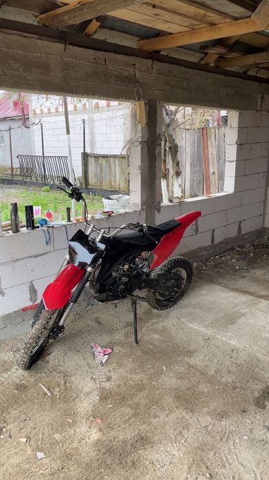 Vând Cross 125 cc