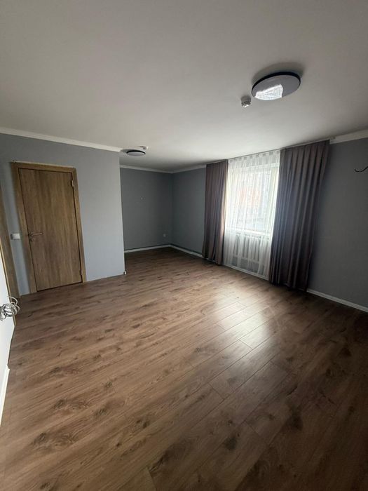 Сдается место в салоне красоты 30