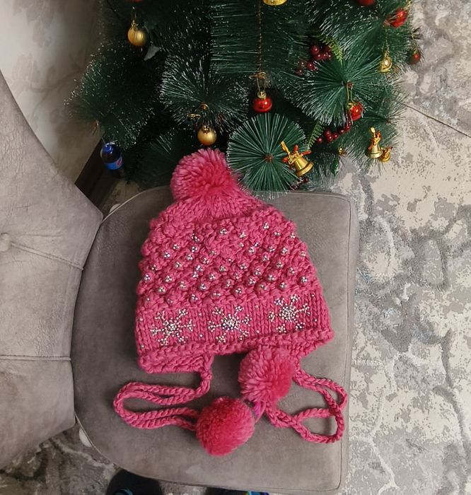 Шапка теплая цвет фуксия Зимняя