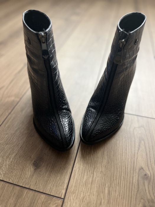 Сиви кожени боти ARMANI