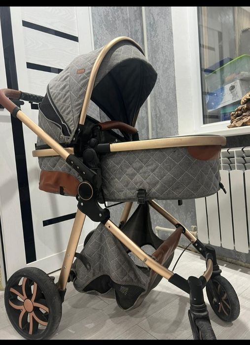 Продаёт коляска 20000тг