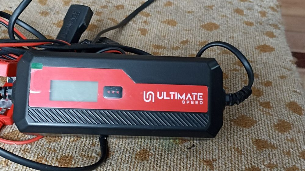 Зарядно за акумулатори Ultlmate speed