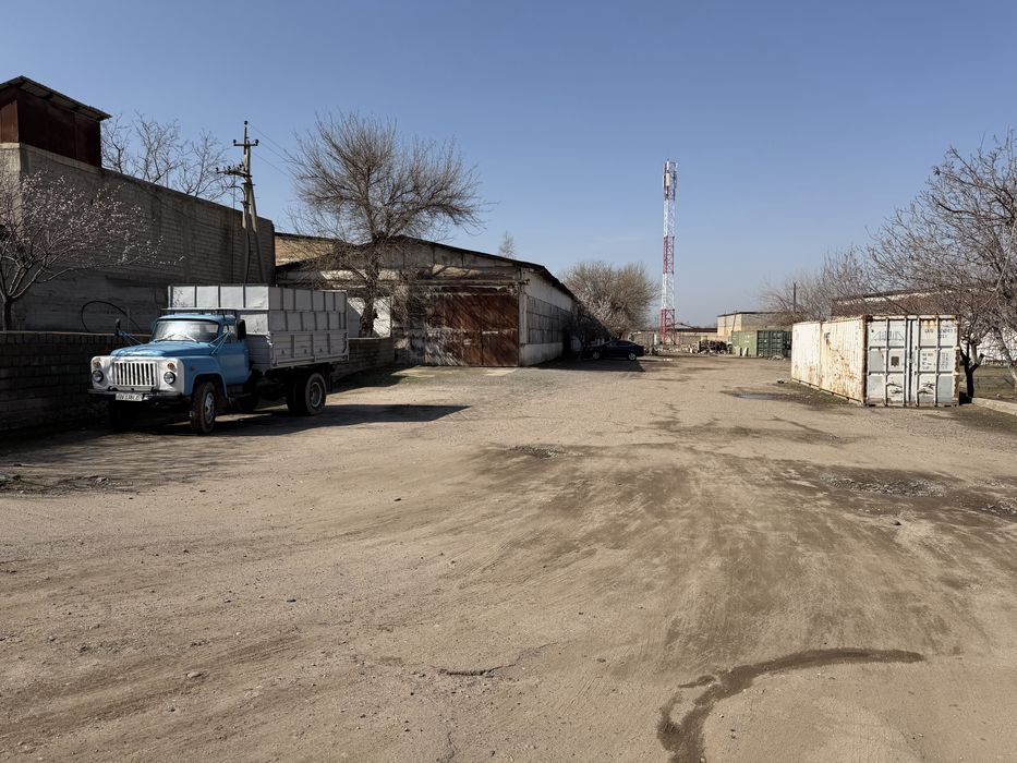 Продаётся склад под бизнес  Соток 11.250$