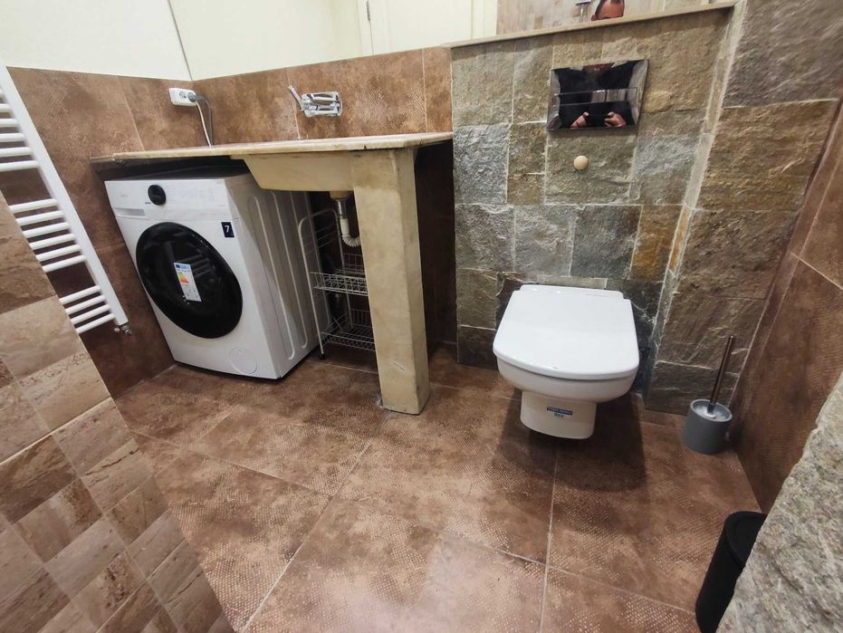 Дава се под наем Тристаен апартамент в Ямбол, Аврен - 86 кв.м за 510.51 € - Снимка #6