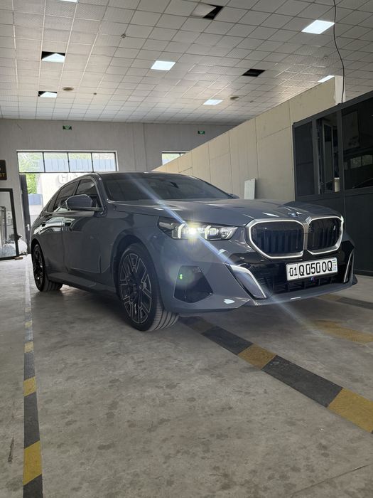 Arenda(nasiya savdo)BMW i5 40Long probeg 21.500 elektr 2024-yil