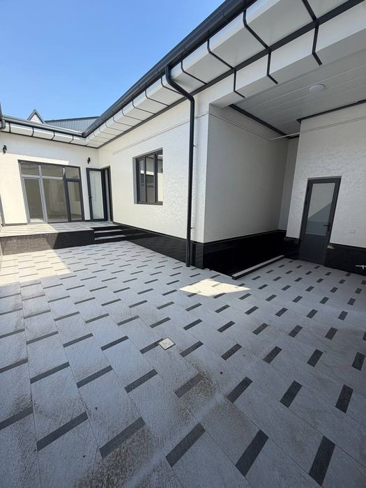 Продаётся Евродом,Янгихаёт,Чорток 4х ком.1.7 соток (95000&)