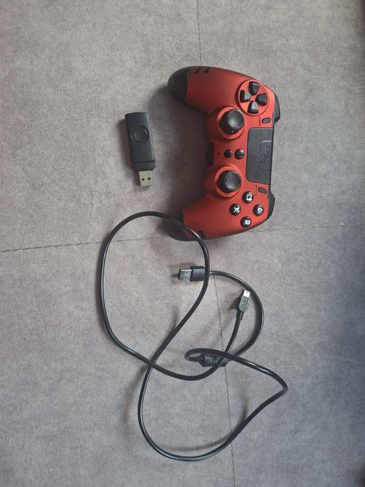 Ps4 slim 500gb в отлично състояние