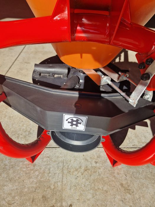 Нови Полски торачки DEXWAL 300л и 500л