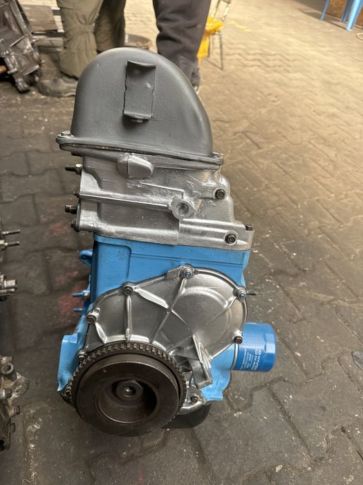 Двигатель Жигули Инжектор 2106 мотор