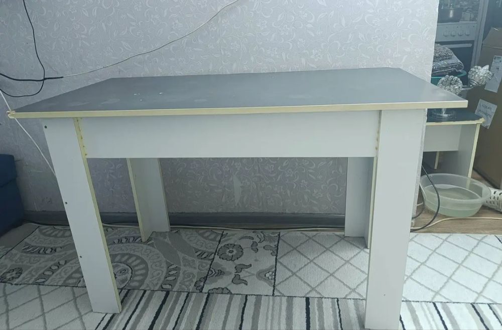 Кухонный стол 1.20