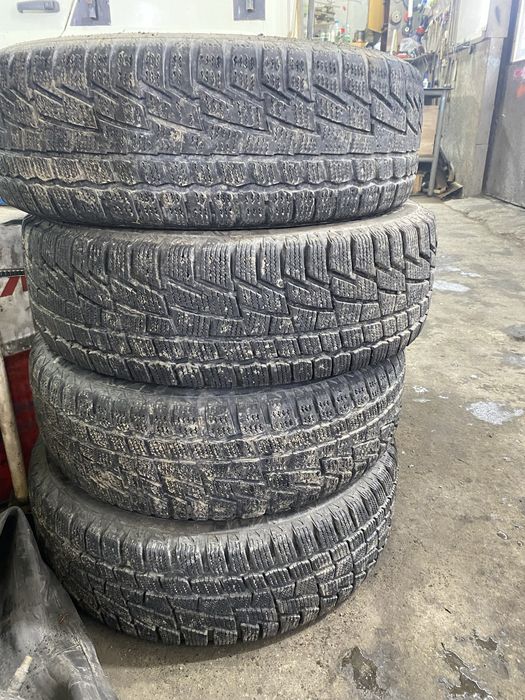 Резина зимняя липучка на 15