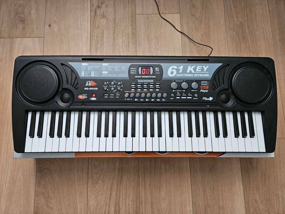 Orga MK MQ-809 cu 61 de clape pentru copii / incepatori / amatori