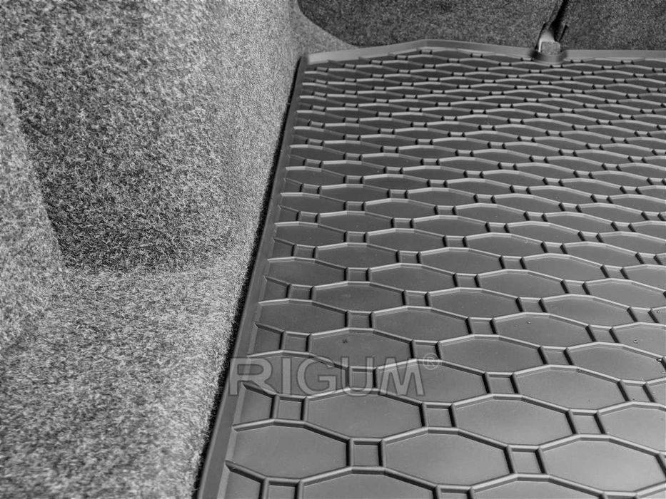 Гумени стелки и багажник SKODA FABIA I, Шкода Фабия 1, 1999-2008г.