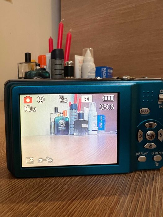 Фотоапарат Panasonic 12 Mp с подаръци