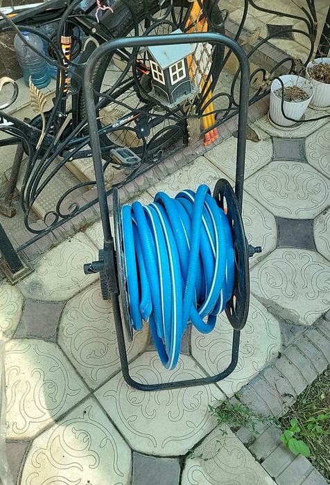 Шланг с катушкой