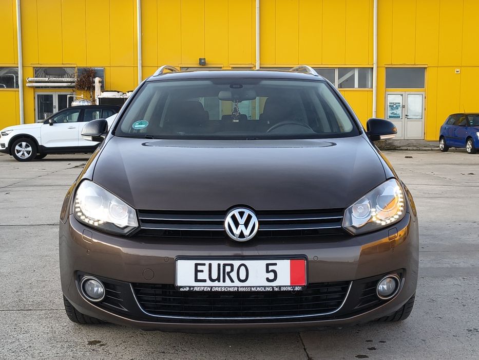 Volkswagen Golf VI Style 2,0 diesel 140 CP 2012 Trapa Navi Xenon